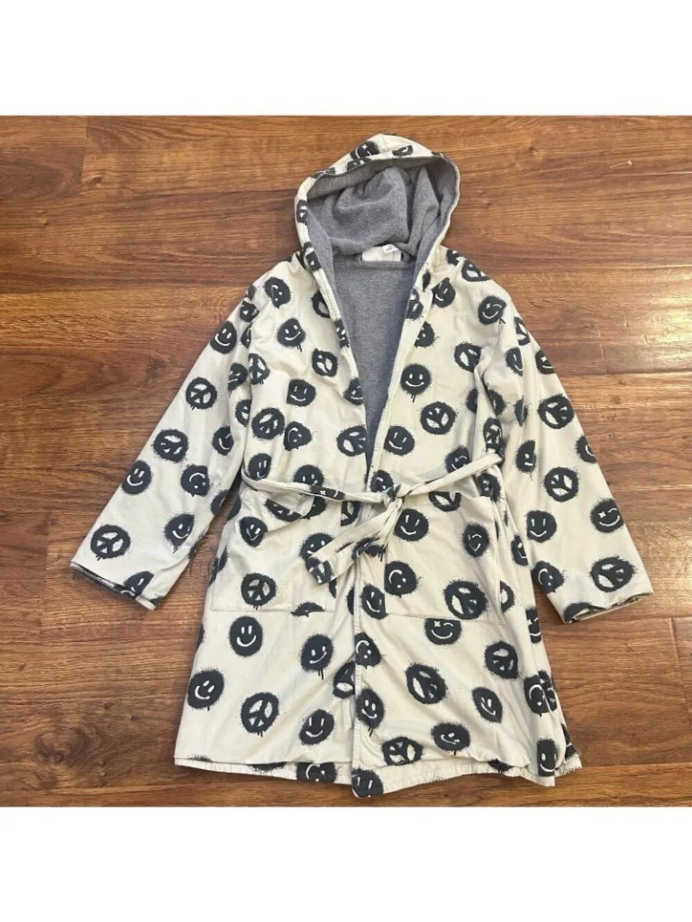 Molo kids Wave Robe in peace smile